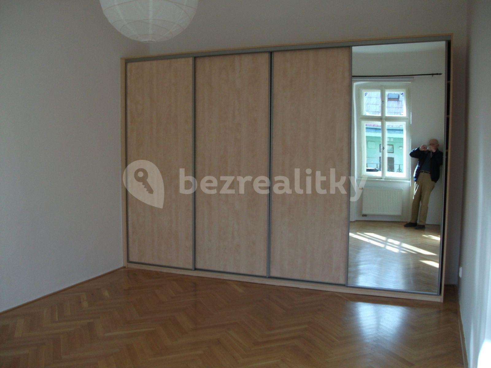 Pronájem bytu 2+1 60 m², Křižíkova , Praha, Praha