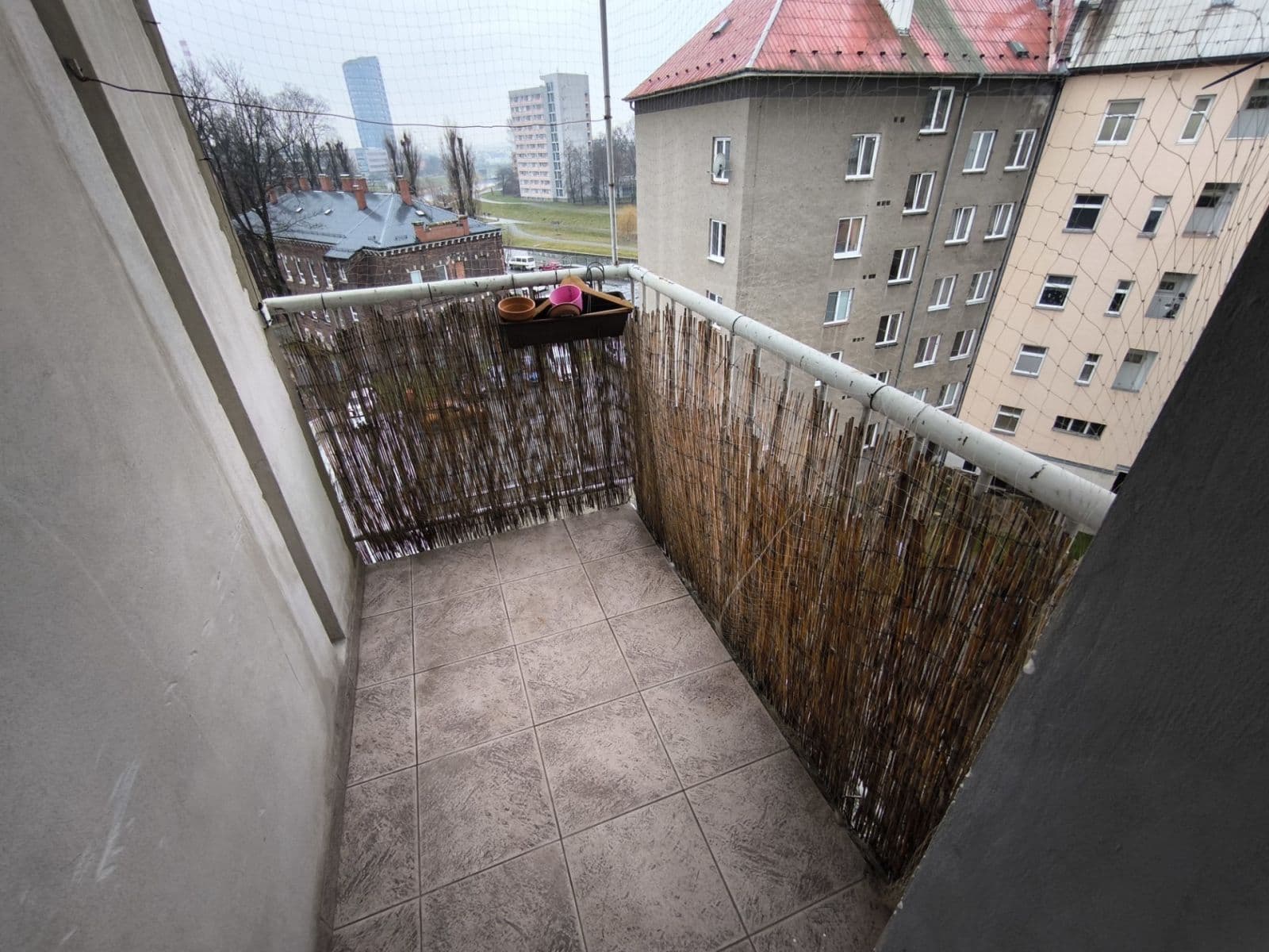 Pronájem bytu 2+1 76 m², Dukelská, Olomouc, Olomoucký kraj Pronájem bytu 2+1 76 m², Dukelská, Olomouc, Olomoucký kraj