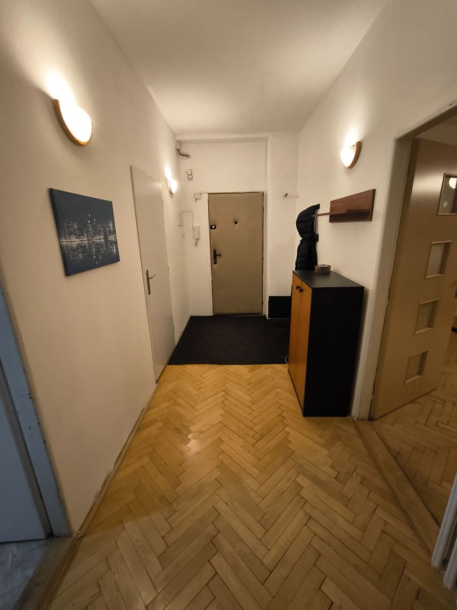 Pronájem bytu 2+1 76 m², Dukelská, Olomouc, Olomoucký kraj Pronájem bytu 2+1 76 m², Dukelská, Olomouc, Olomoucký kraj