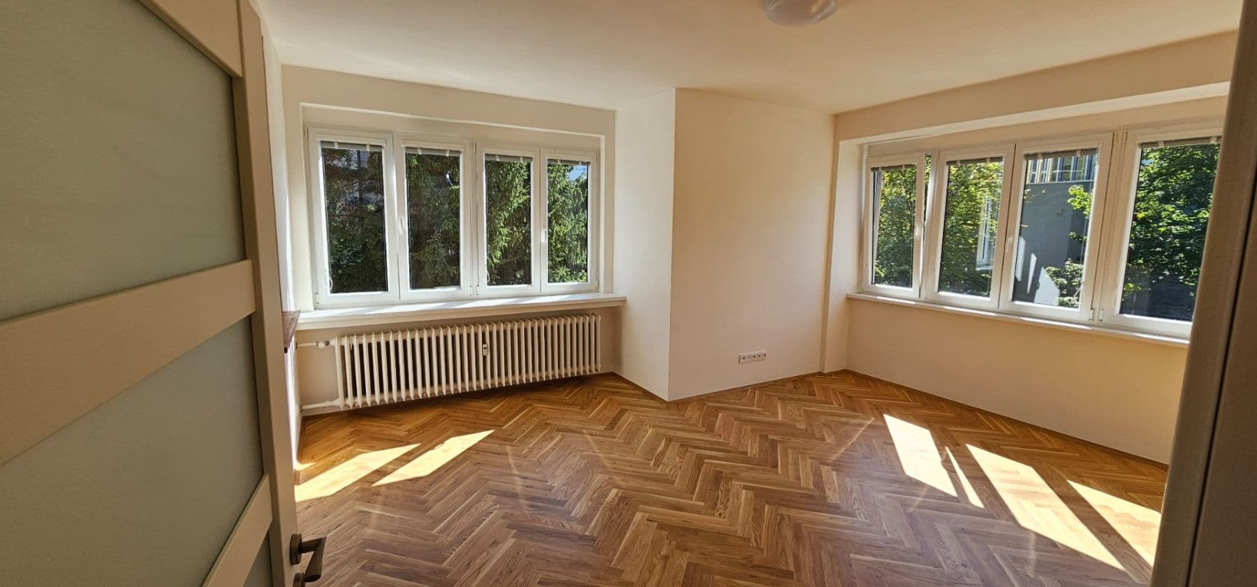 Pronájem bytu 1+kk 45 m², Nad Kajetánkou, Praha, Praha Pronájem bytu 1+kk 45 m², Nad Kajetánkou, Praha, Praha