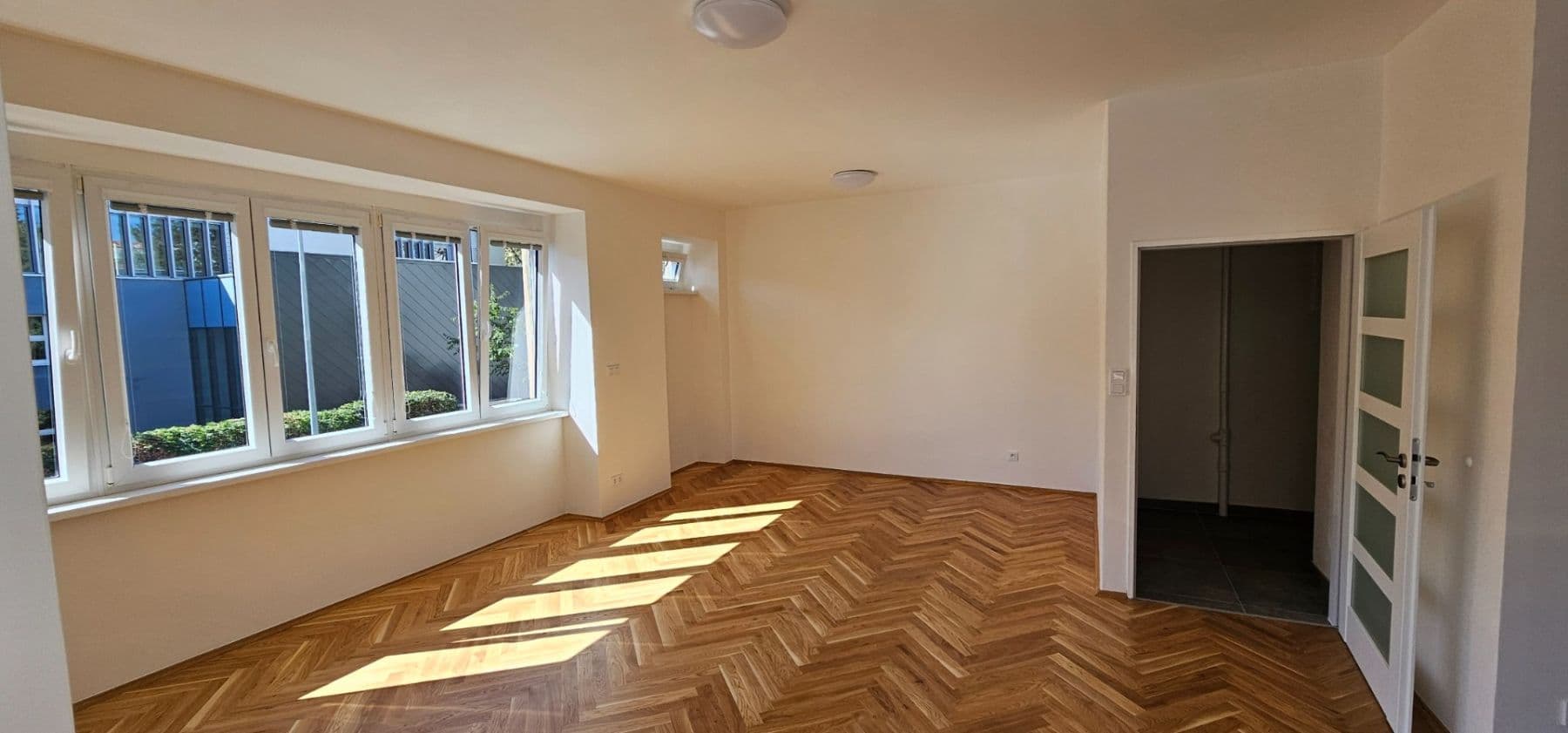 Pronájem bytu 1+kk 45 m², Nad Kajetánkou, Praha, Praha Pronájem bytu 1+kk 45 m², Nad Kajetánkou, Praha, Praha