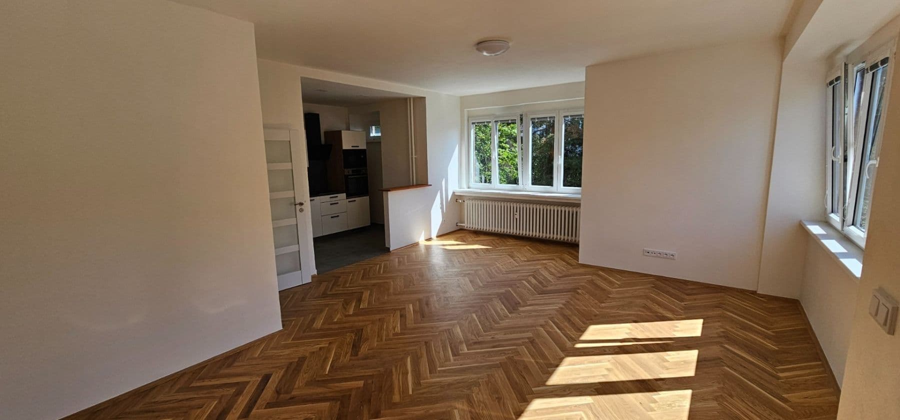 Pronájem bytu 1+kk 45 m², Nad Kajetánkou, Praha, Praha Pronájem bytu 1+kk 45 m², Nad Kajetánkou, Praha, Praha