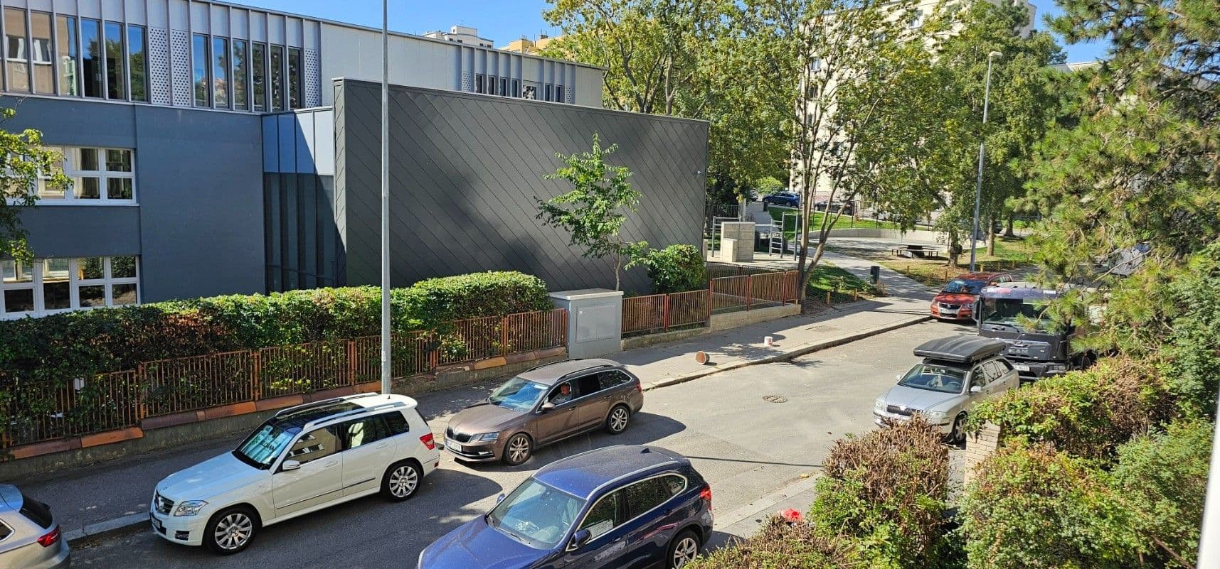 Pronájem bytu 1+kk 45 m², Nad Kajetánkou, Praha, Praha Pronájem bytu 1+kk 45 m², Nad Kajetánkou, Praha, Praha
