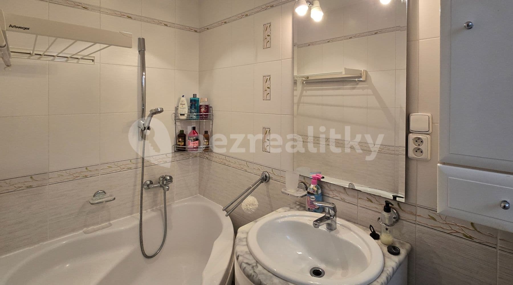 Pronájem bytu 2+1 59 m², Bořivojova, Praha, Praha Pronájem bytu 2+1 59 m², Bořivojova, Praha, Praha