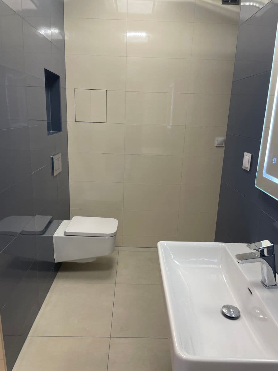 Pronájem bytu 2+kk 56 m², Hlavní třída, Ostrava, Moravskoslezský kraj Pronájem bytu 2+kk 56 m², Hlavní třída, Ostrava, Moravskoslezský kraj
