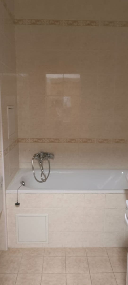 Pronájem bytu 1+1 38 m², Říční, Nymburk, Středočeský kraj Pronájem bytu 1+1 38 m², Říční, Nymburk, Středočeský kraj