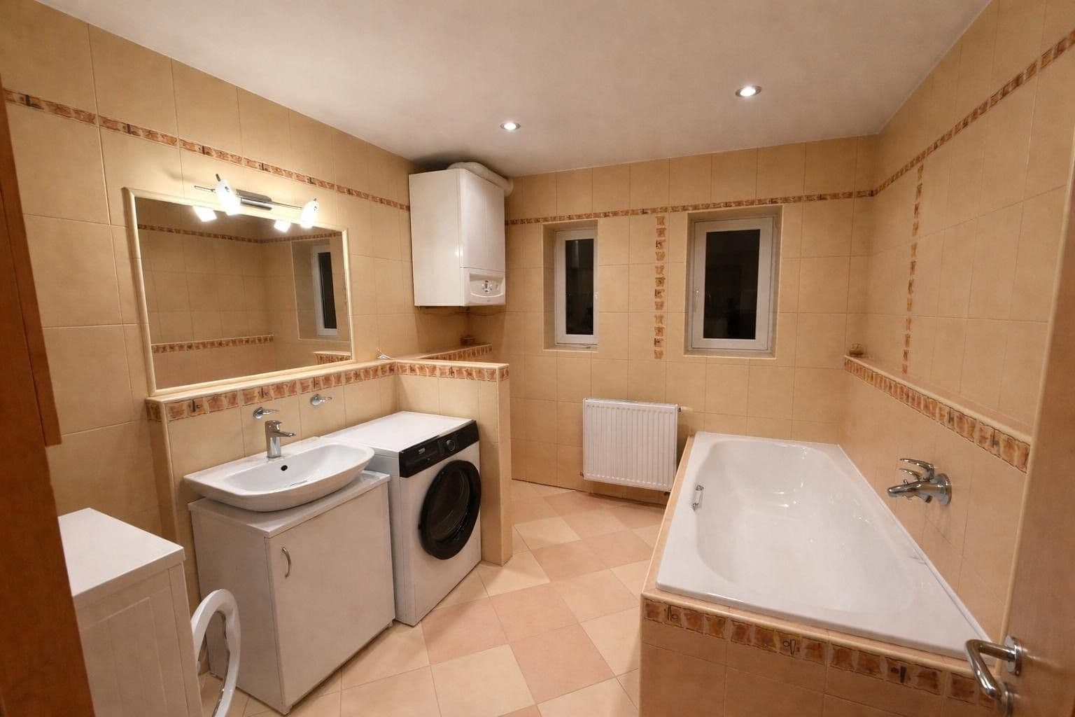 Pronájem bytu 3+kk 65 m², Zelená, Hradec Králové, Královéhradecký kraj Pronájem bytu 3+kk 65 m², Zelená, Hradec Králové, Královéhradecký kraj
