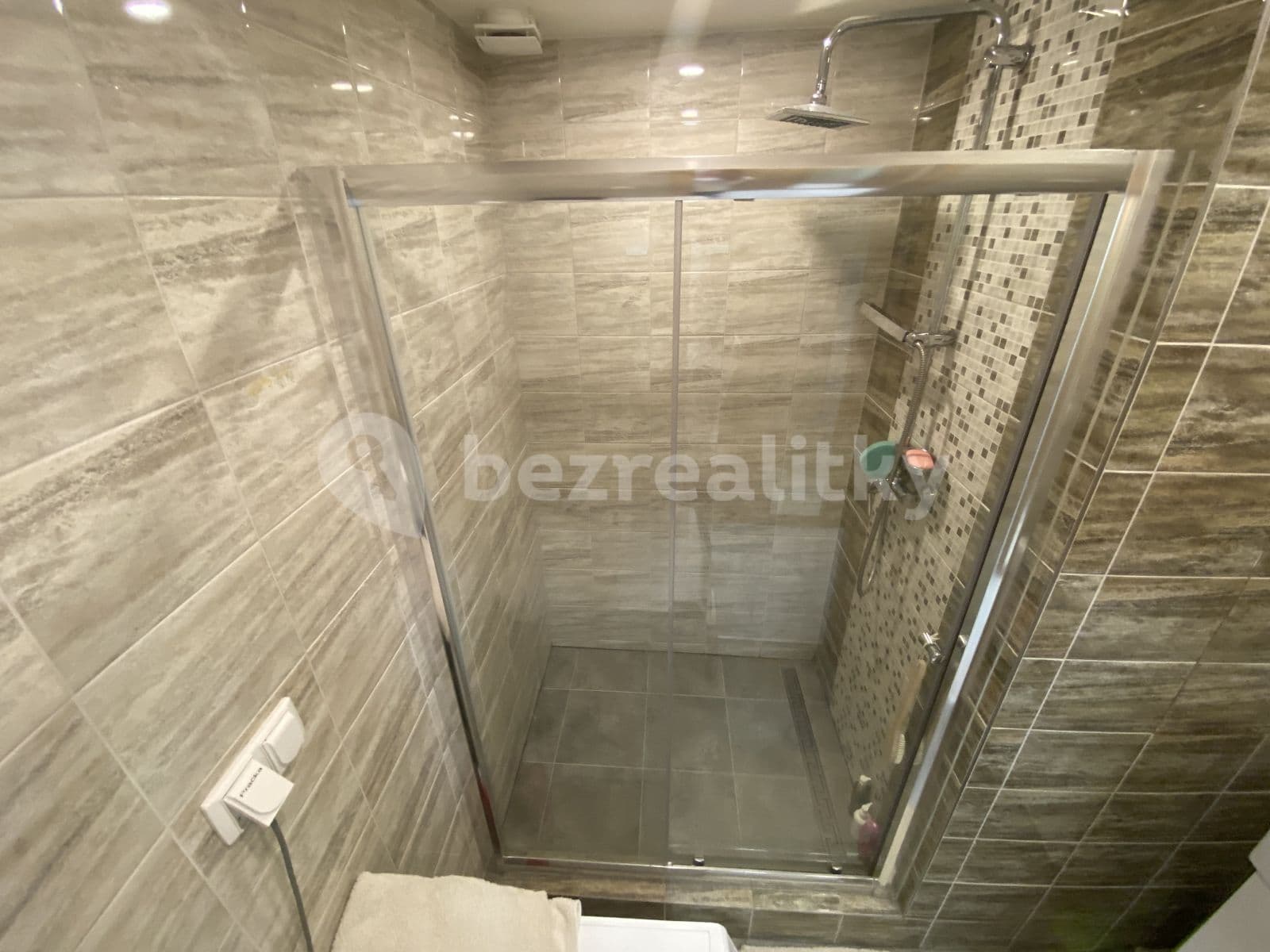 Pronájem bytu 2+kk 49 m², Smotlachova, Praha, Praha Pronájem bytu 2+kk 49 m², Smotlachova, Praha, Praha