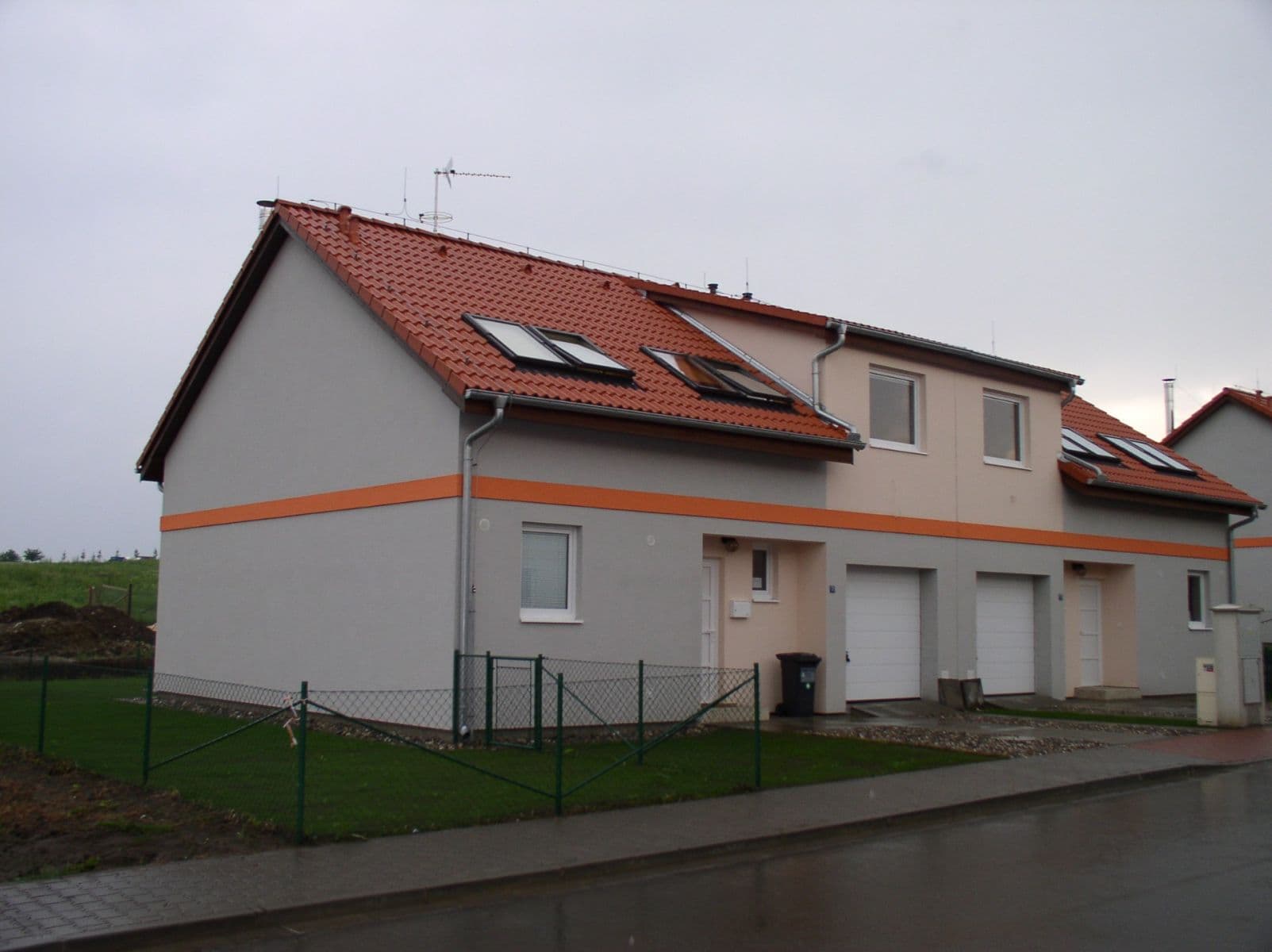 Pronájem domu 149 m², pozemek 378 m², Kemrova, Praha, Praha Pronájem domu 149 m², pozemek 378 m², Kemrova, Praha, Praha