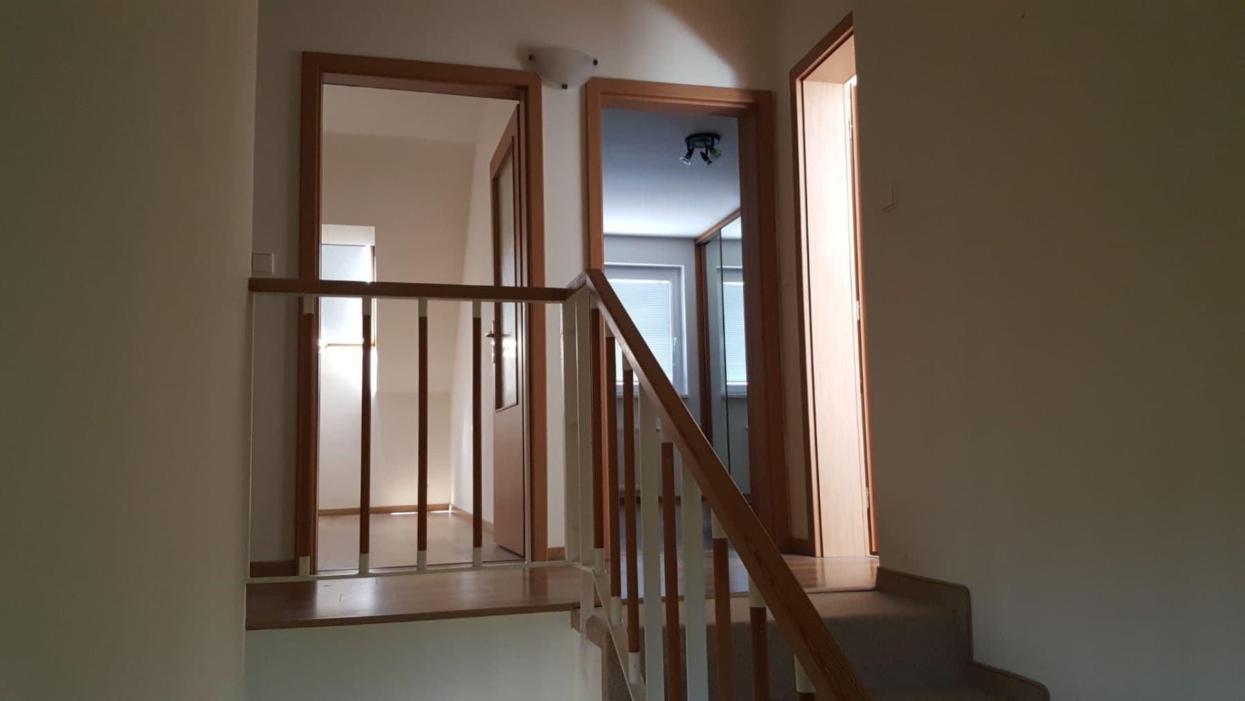 Pronájem domu 149 m², pozemek 378 m², Kemrova, Praha, Praha Pronájem domu 149 m², pozemek 378 m², Kemrova, Praha, Praha