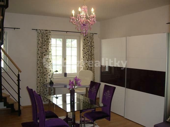 Pronájem bytu 2+1 114 m², Pod Bučinou, Řitka, Středočeský kraj Pronájem bytu 2+1 114 m², Pod Bučinou, Řitka, Středočeský kraj