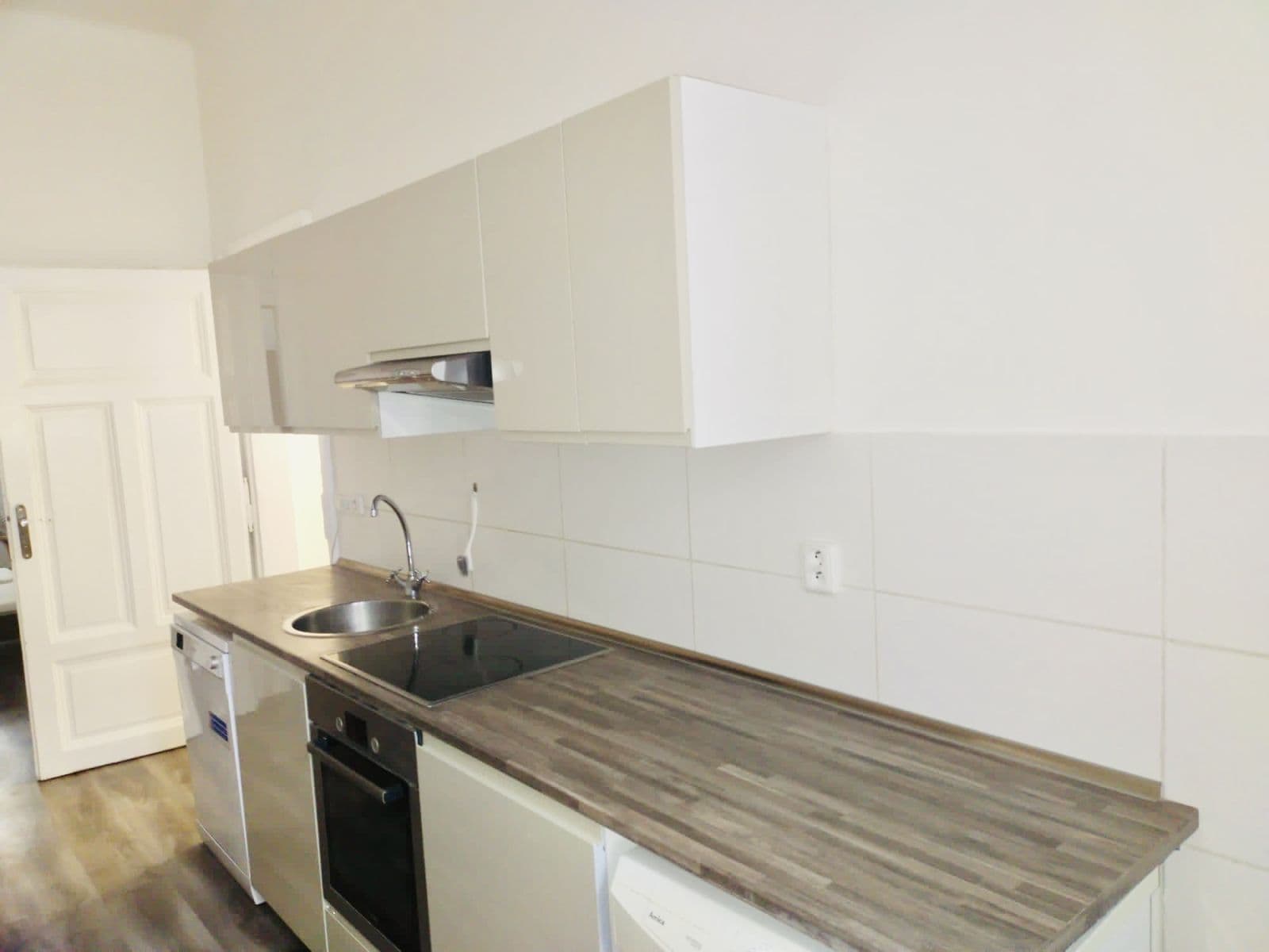 Pronájem bytu 3+kk 68 m², Malířská, Praha, Praha Pronájem bytu 3+kk 68 m², Malířská, Praha, Praha