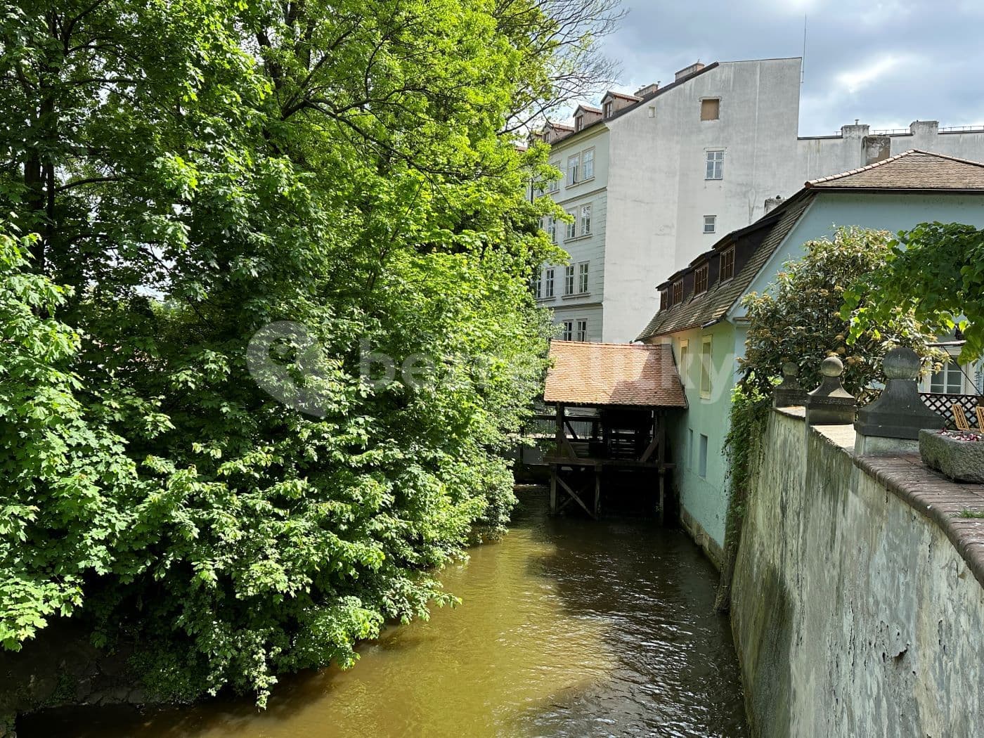 Pronájem bytu 4+1 90 m², Všehrdova, Praha, Praha Pronájem bytu 4+1 90 m², Všehrdova, Praha, Praha