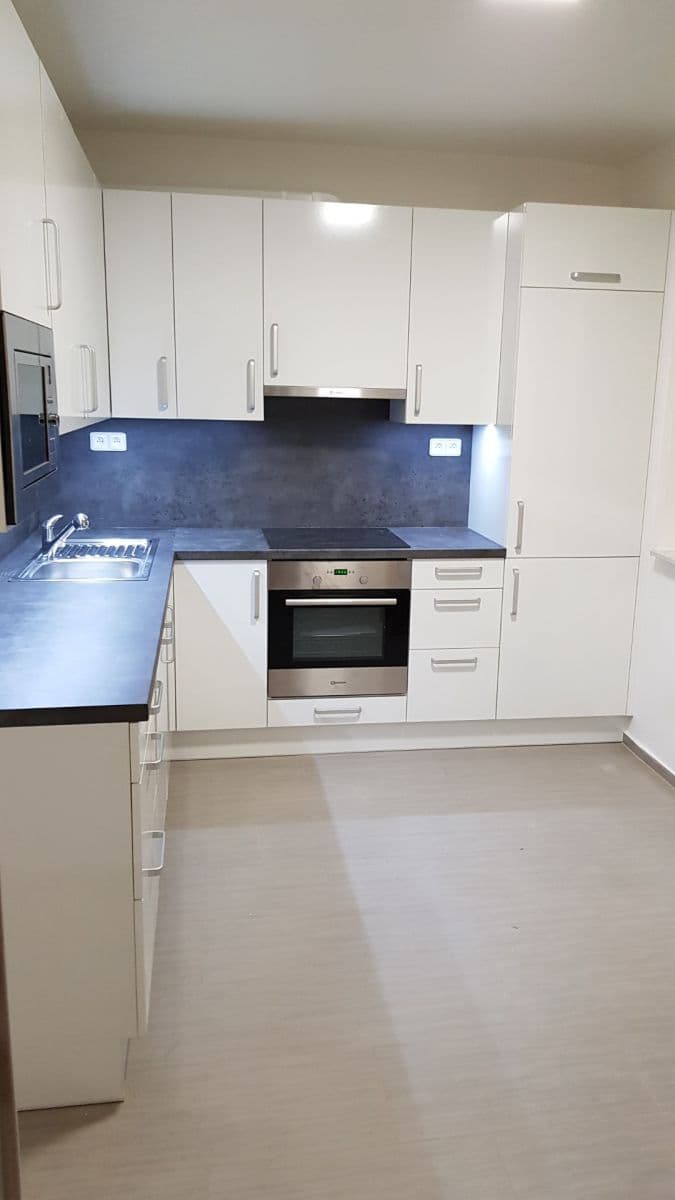 Pronájem bytu 2+1 58 m², Kamínky, Brno, Jihomoravský kraj Pronájem bytu 2+1 58 m², Kamínky, Brno, Jihomoravský kraj