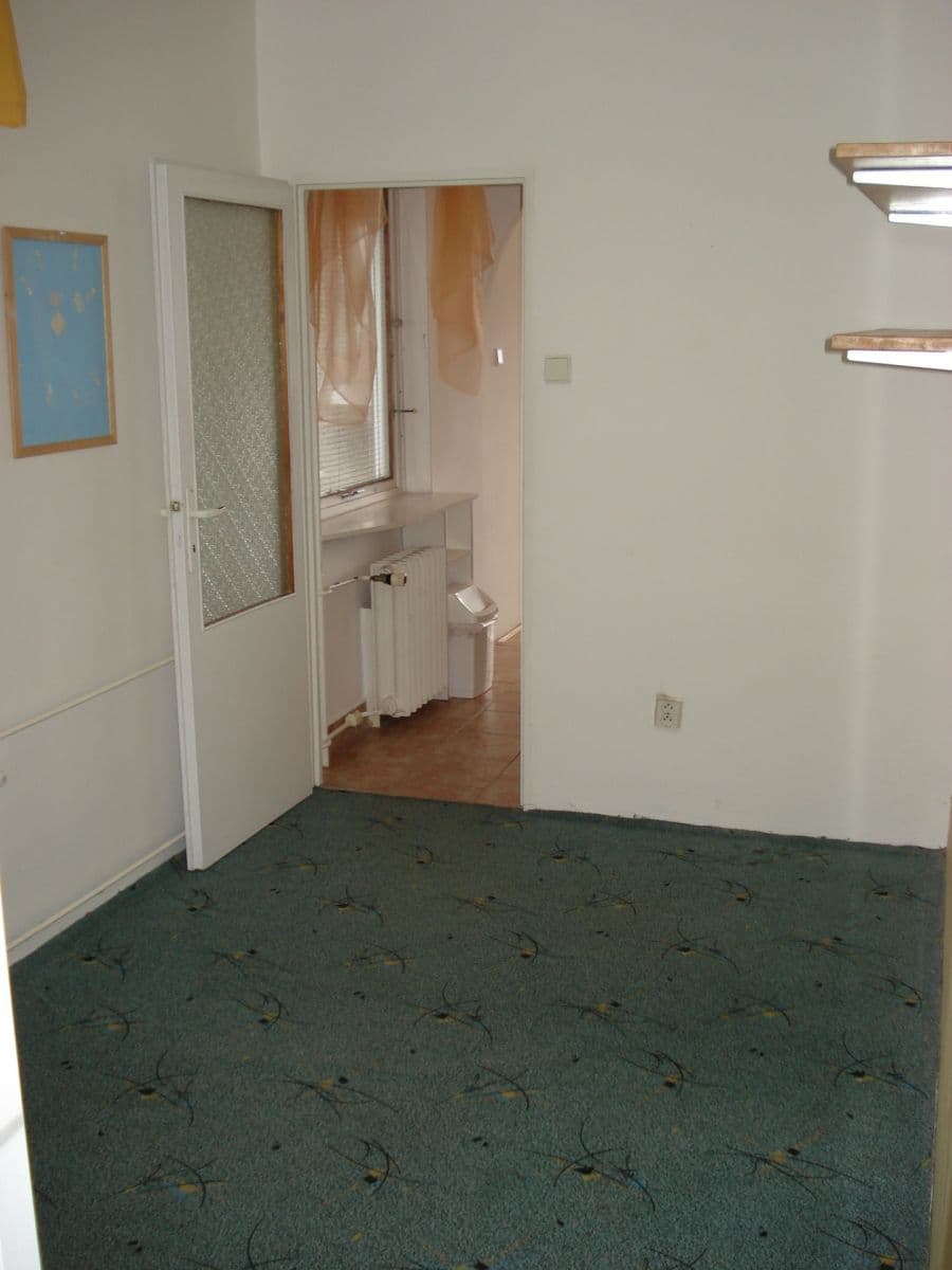 Pronájem bytu 4+1 75 m², Ostravská, Liberec, Liberecký kraj Pronájem bytu 4+1 75 m², Ostravská, Liberec, Liberecký kraj