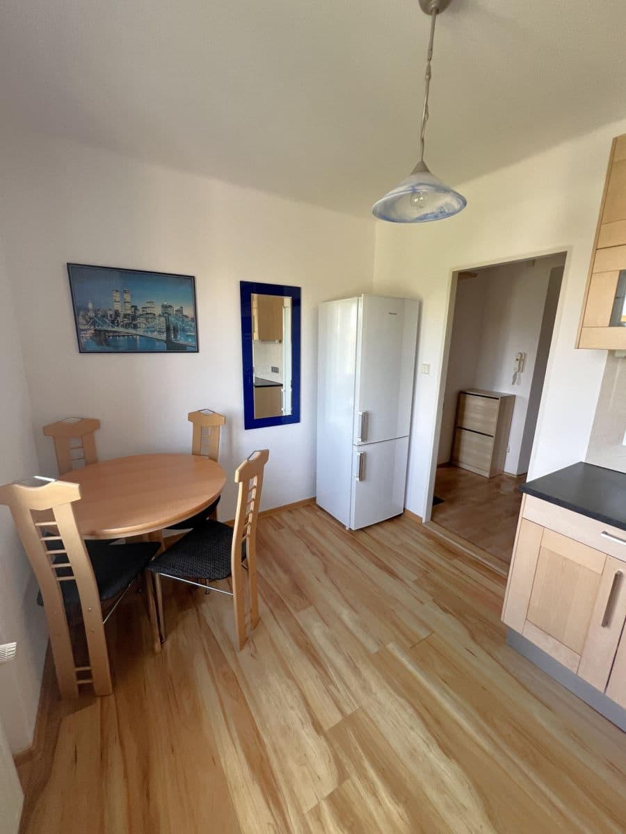 Pronájem bytu 1+1 30 m², Křivoklátská, Praha, Praha Pronájem bytu 1+1 30 m², Křivoklátská, Praha, Praha