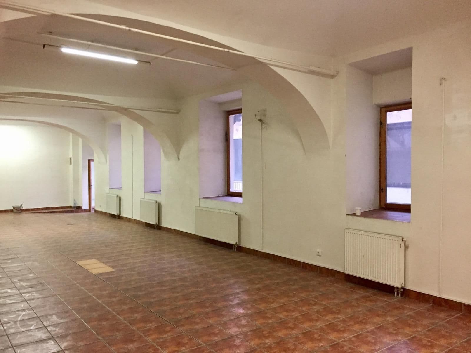 Pronájem nebytového prostoru 140 m², Štefánikova, Praha, Praha Pronájem nebytového prostoru 140 m², Štefánikova, Praha, Praha