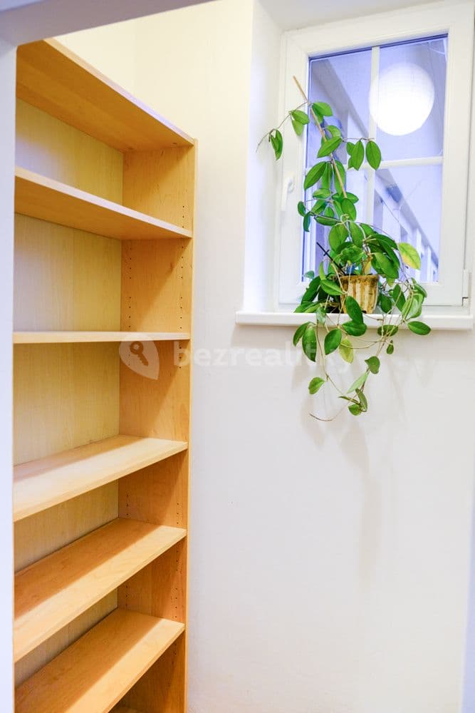 Pronájem bytu 2+1 60 m², U Okrouhlíku, Praha, Praha Pronájem bytu 2+1 60 m², U Okrouhlíku, Praha, Praha