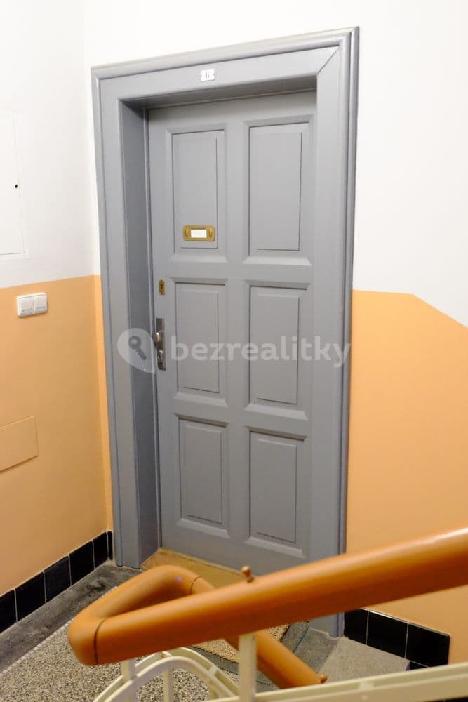 Pronájem bytu 2+1 60 m², U Okrouhlíku, Praha, Praha Pronájem bytu 2+1 60 m², U Okrouhlíku, Praha, Praha
