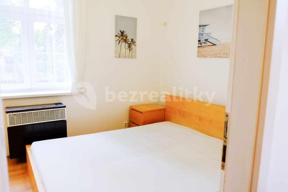 Pronájem bytu 2+1 60 m², U Okrouhlíku, Praha, Praha Pronájem bytu 2+1 60 m², U Okrouhlíku, Praha, Praha