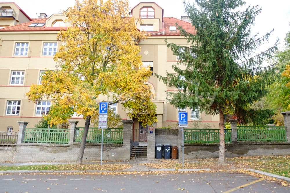 Pronájem bytu 2+1 60 m², U Okrouhlíku, Praha, Praha Pronájem bytu 2+1 60 m², U Okrouhlíku, Praha, Praha
