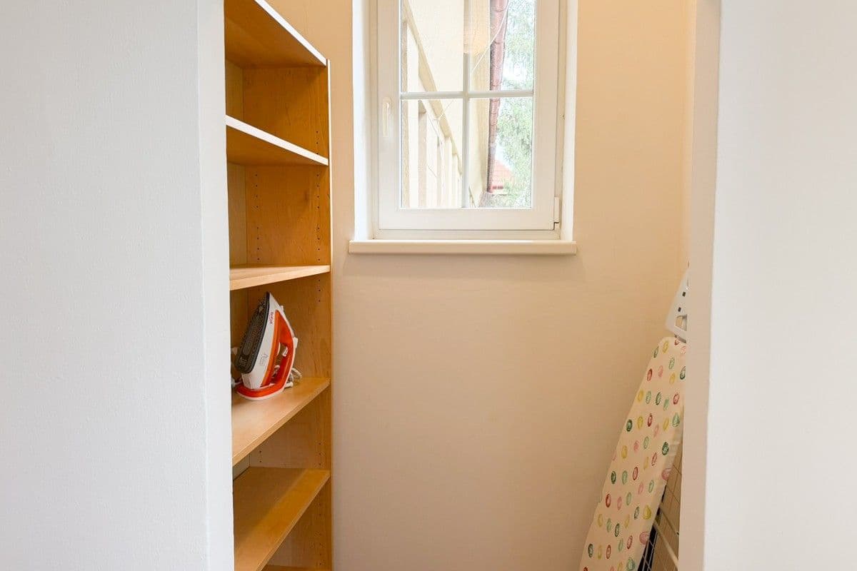 Pronájem bytu 2+1 60 m², U Okrouhlíku, Praha, Praha Pronájem bytu 2+1 60 m², U Okrouhlíku, Praha, Praha