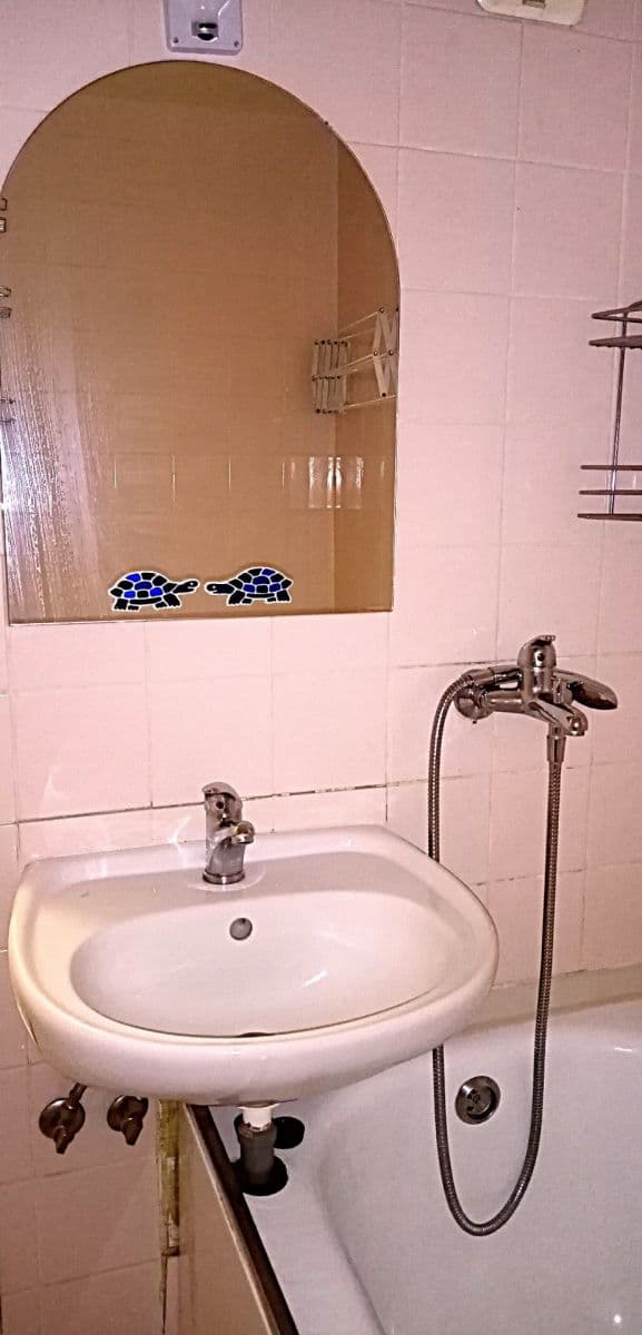 Pronájem bytu 1+1 35 m², Dlouhá, Zlín, Zlínský kraj Pronájem bytu 1+1 35 m², Dlouhá, Zlín, Zlínský kraj