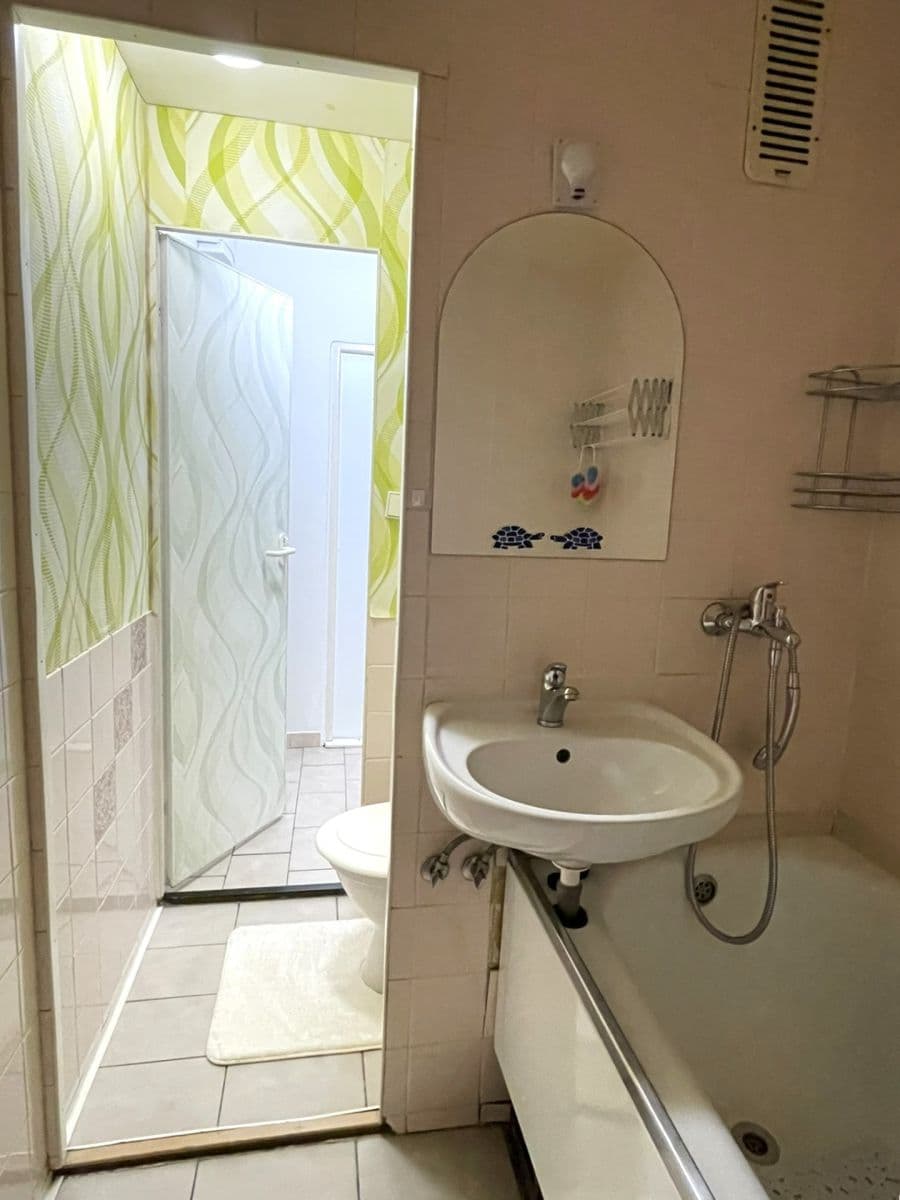 Pronájem bytu 1+1 35 m², Dlouhá, Zlín, Zlínský kraj Pronájem bytu 1+1 35 m², Dlouhá, Zlín, Zlínský kraj