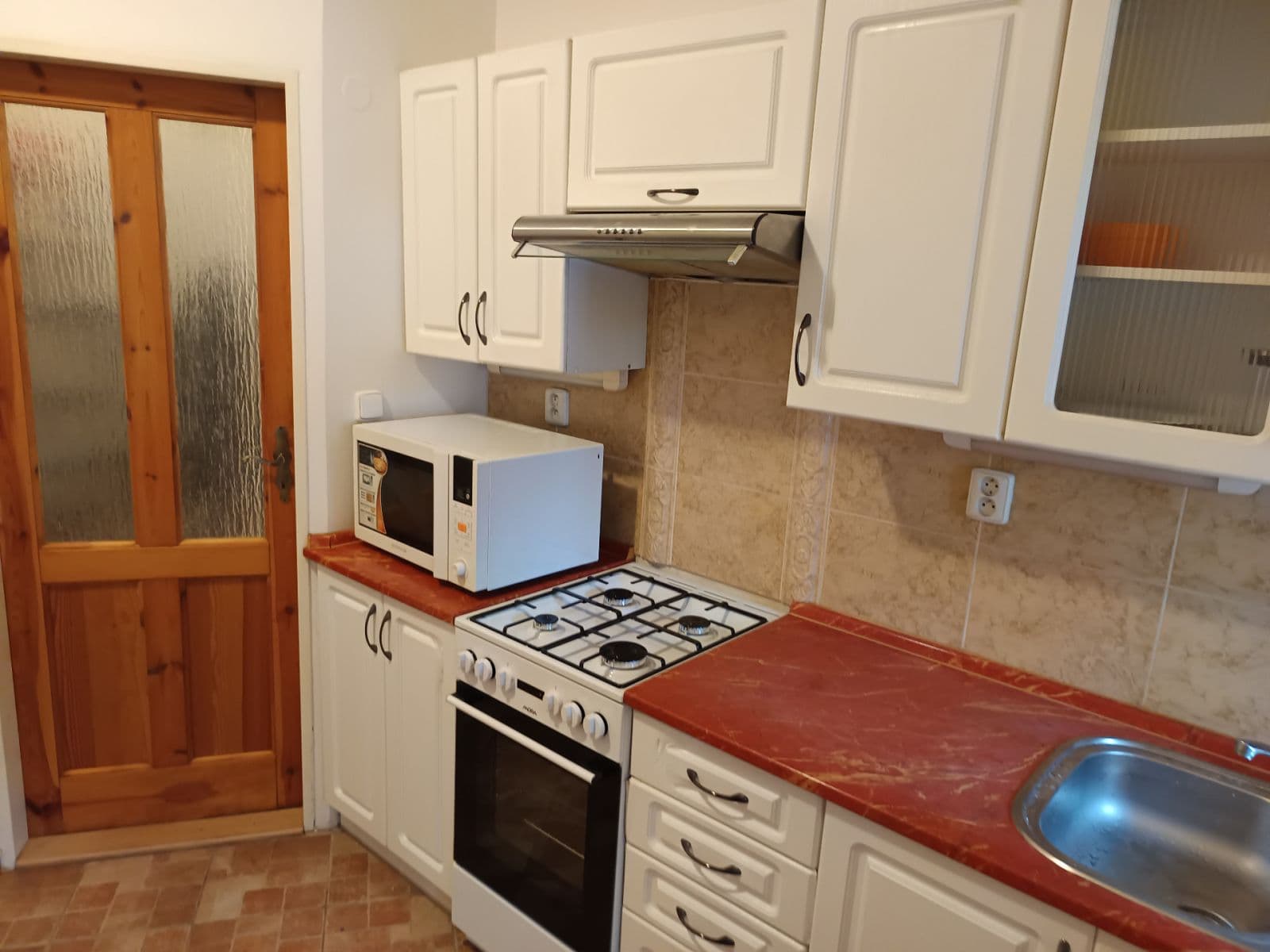 Pronájem bytu 2+1 51 m², Kolbenova, Praha, Praha Pronájem bytu 2+1 51 m², Kolbenova, Praha, Praha