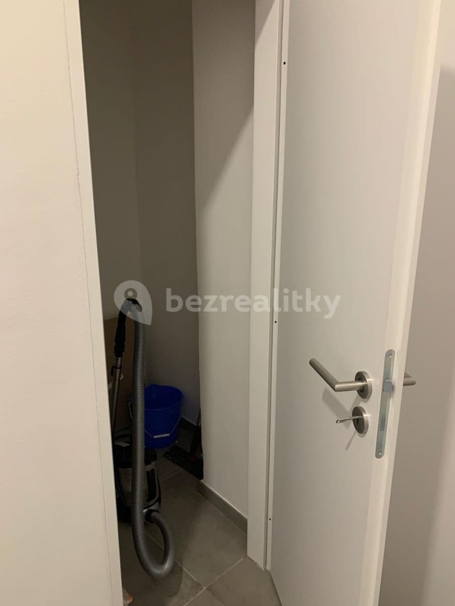 Pronájem bytu 2+1 70 m², Krejčího, Praha, Praha Pronájem bytu 2+1 70 m², Krejčího, Praha, Praha