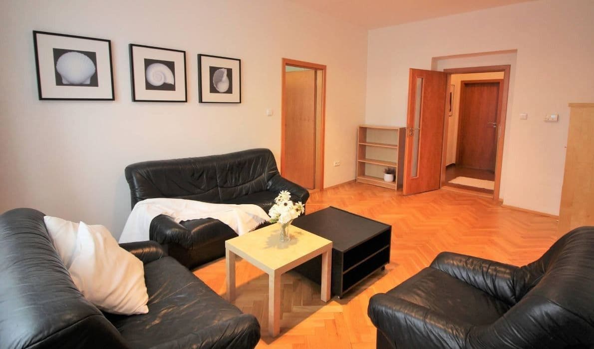 Pronájem bytu 2+1 68 m², U Okrouhlíku, Praha, Praha Pronájem bytu 2+1 68 m², U Okrouhlíku, Praha, Praha