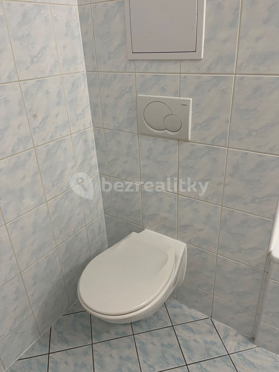 Pronájem bytu 1+kk 33 m², Lipnická, Praha, Praha Pronájem bytu 1+kk 33 m², Lipnická, Praha, Praha