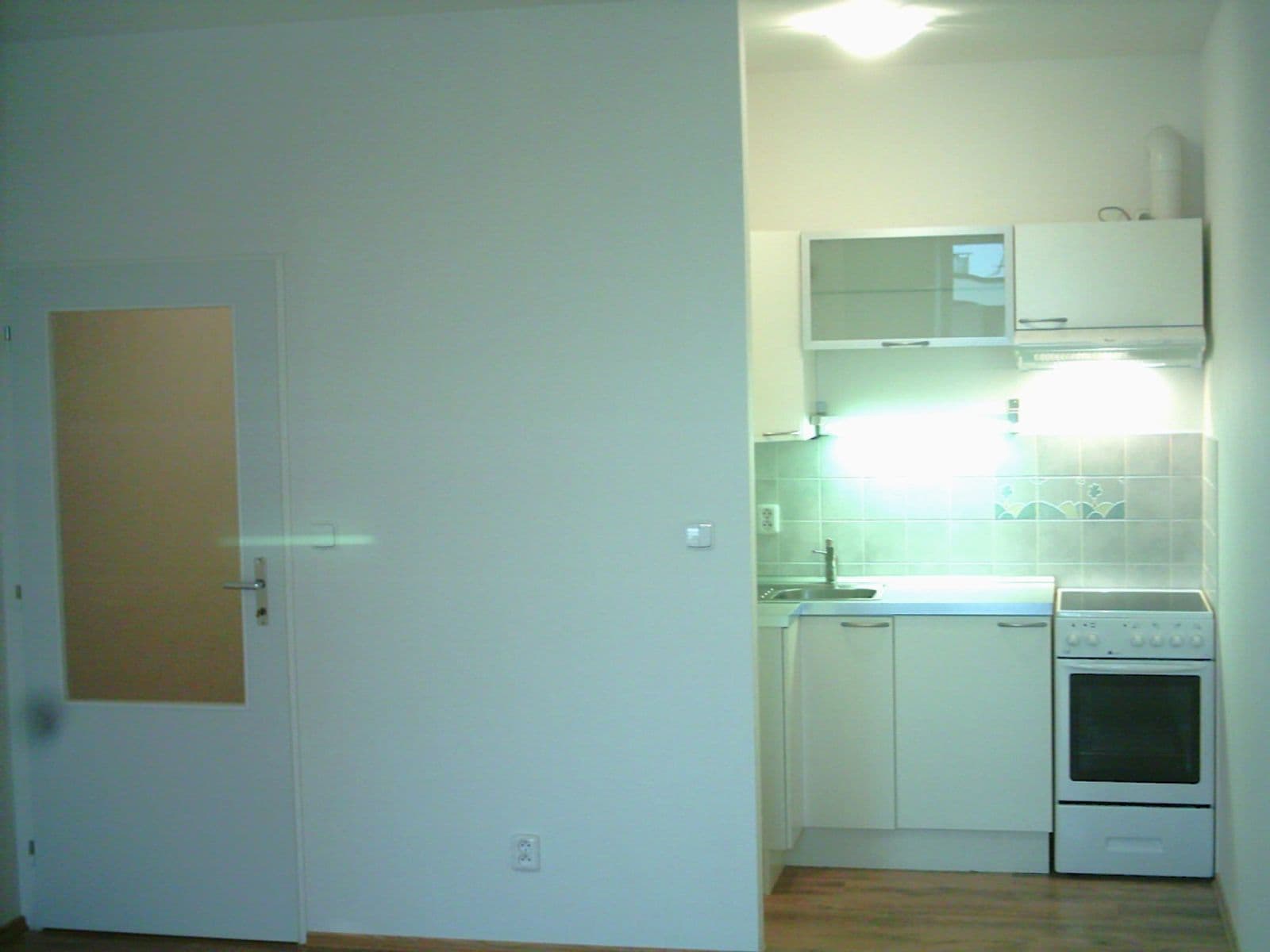 Pronájem bytu 1+kk 33 m², Lipnická, Praha, Praha Pronájem bytu 1+kk 33 m², Lipnická, Praha, Praha