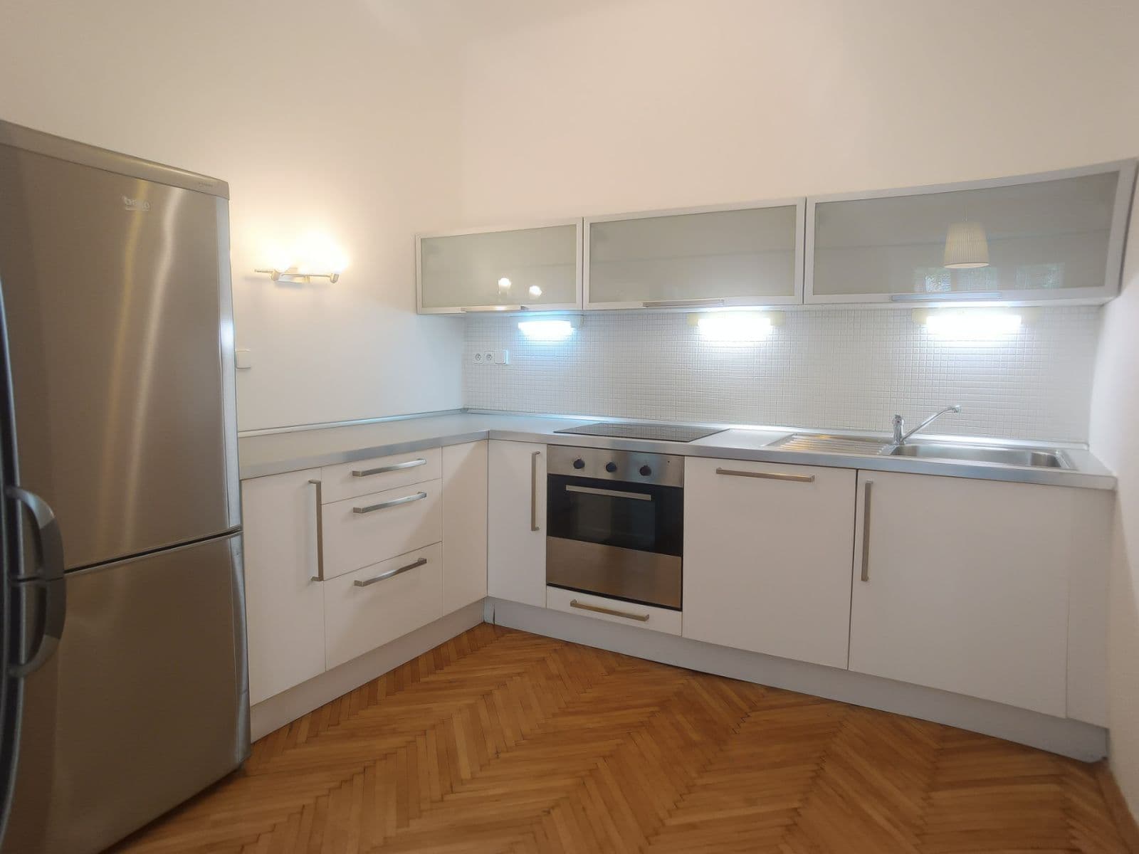 Pronájem bytu 2+kk 50 m², Biskupcova, Praha, Praha Pronájem bytu 2+kk 50 m², Biskupcova, Praha, Praha