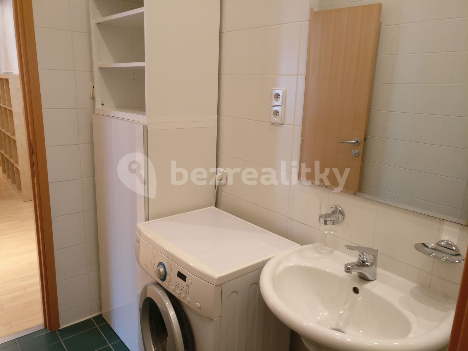 Pronájem bytu 2+kk 65 m², Letenské náměstí, Praha, Praha Pronájem bytu 2+kk 65 m², Letenské náměstí, Praha, Praha