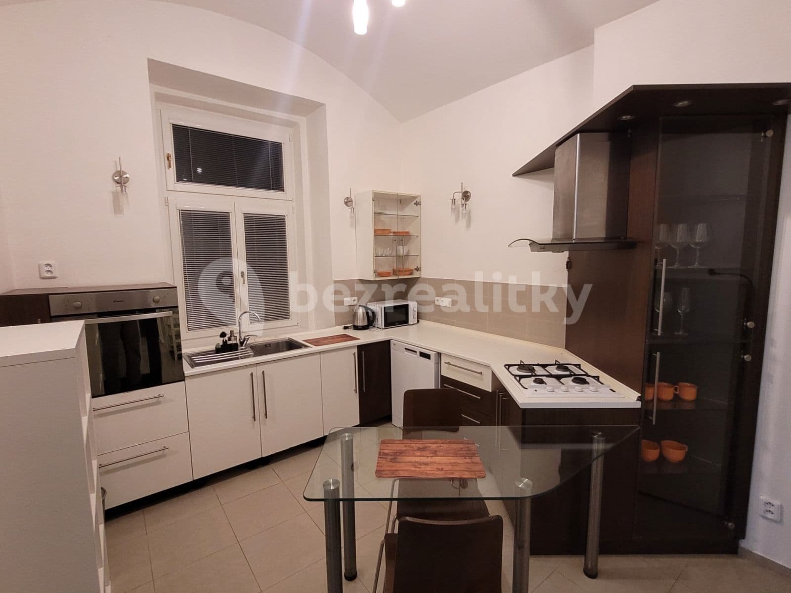 Pronájem bytu 2+1 60 m², Lublaňská, Praha, Praha Pronájem bytu 2+1 60 m², Lublaňská, Praha, Praha