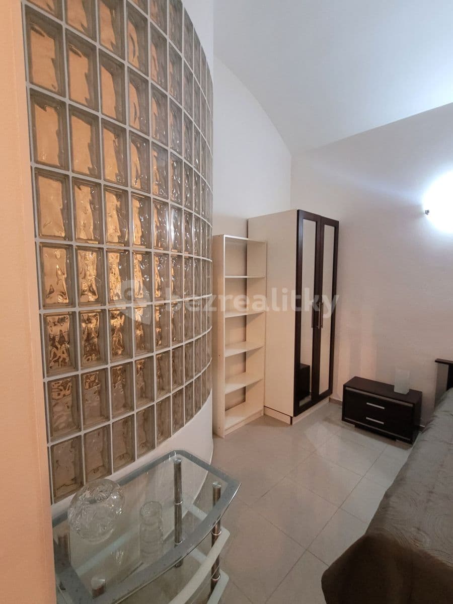 Pronájem bytu 2+1 60 m², Lublaňská, Praha, Praha Pronájem bytu 2+1 60 m², Lublaňská, Praha, Praha