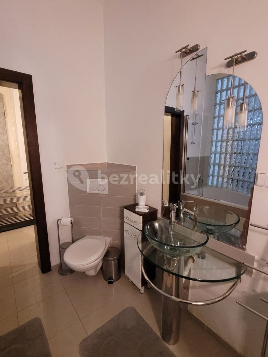 Pronájem bytu 2+1 60 m², Lublaňská, Praha, Praha Pronájem bytu 2+1 60 m², Lublaňská, Praha, Praha