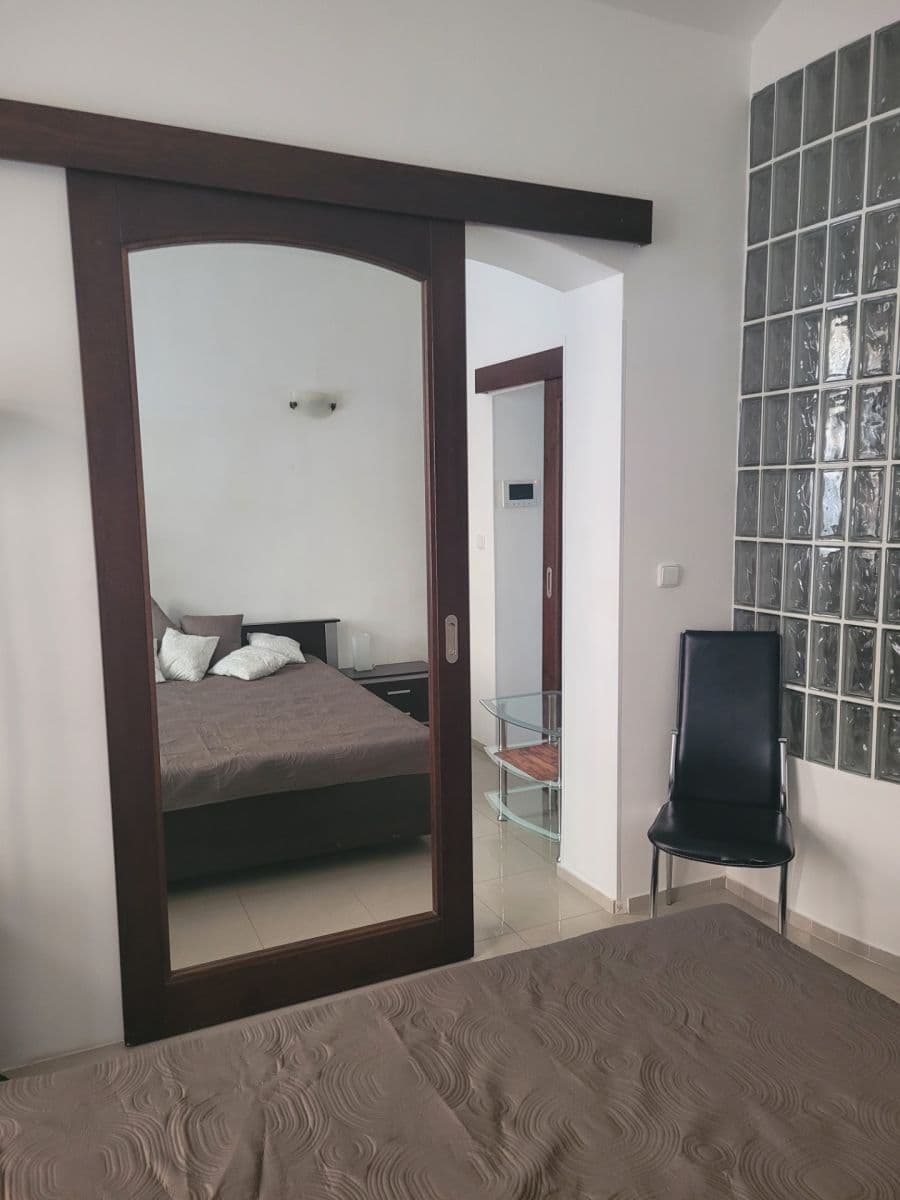 Pronájem bytu 2+1 60 m², Lublaňská, Praha, Praha Pronájem bytu 2+1 60 m², Lublaňská, Praha, Praha