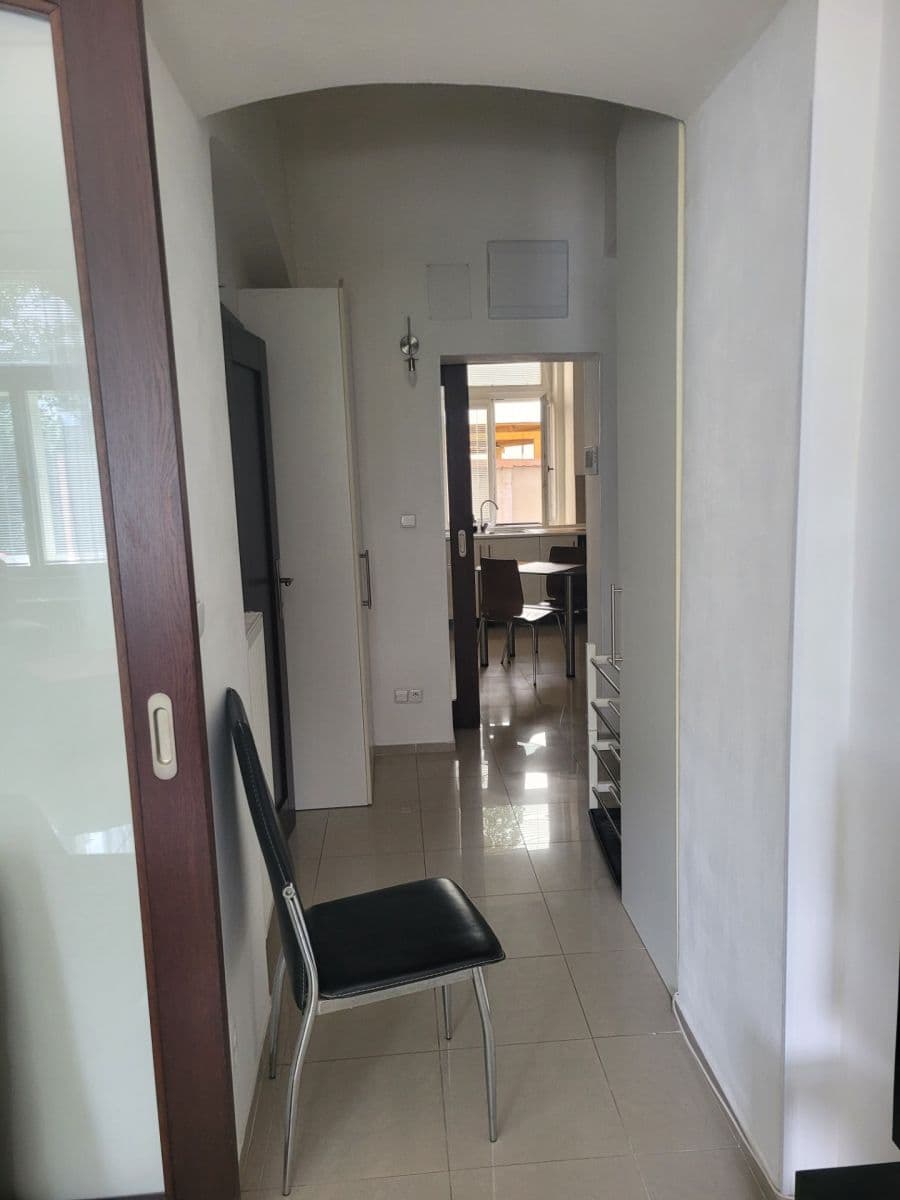 Pronájem bytu 2+1 60 m², Lublaňská, Praha, Praha Pronájem bytu 2+1 60 m², Lublaňská, Praha, Praha
