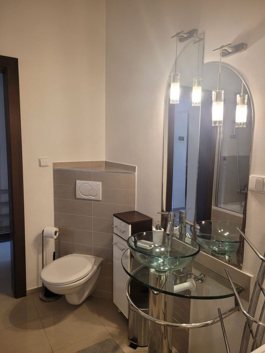 Pronájem bytu 2+1 60 m², Lublaňská, Praha, Praha Pronájem bytu 2+1 60 m², Lublaňská, Praha, Praha