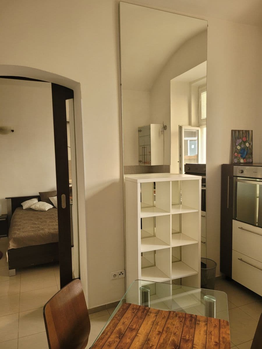 Pronájem bytu 2+1 60 m², Lublaňská, Praha, Praha Pronájem bytu 2+1 60 m², Lublaňská, Praha, Praha
