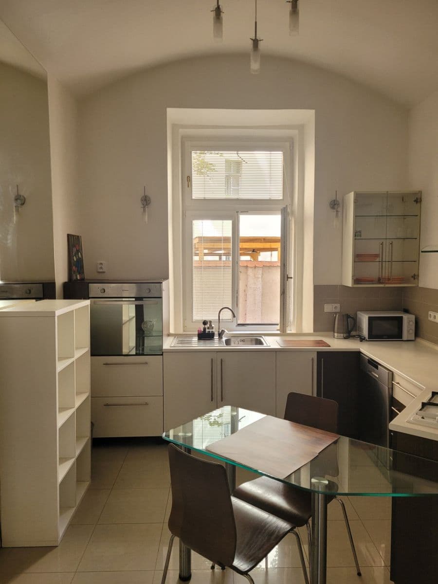Pronájem bytu 2+1 60 m², Lublaňská, Praha, Praha Pronájem bytu 2+1 60 m², Lublaňská, Praha, Praha