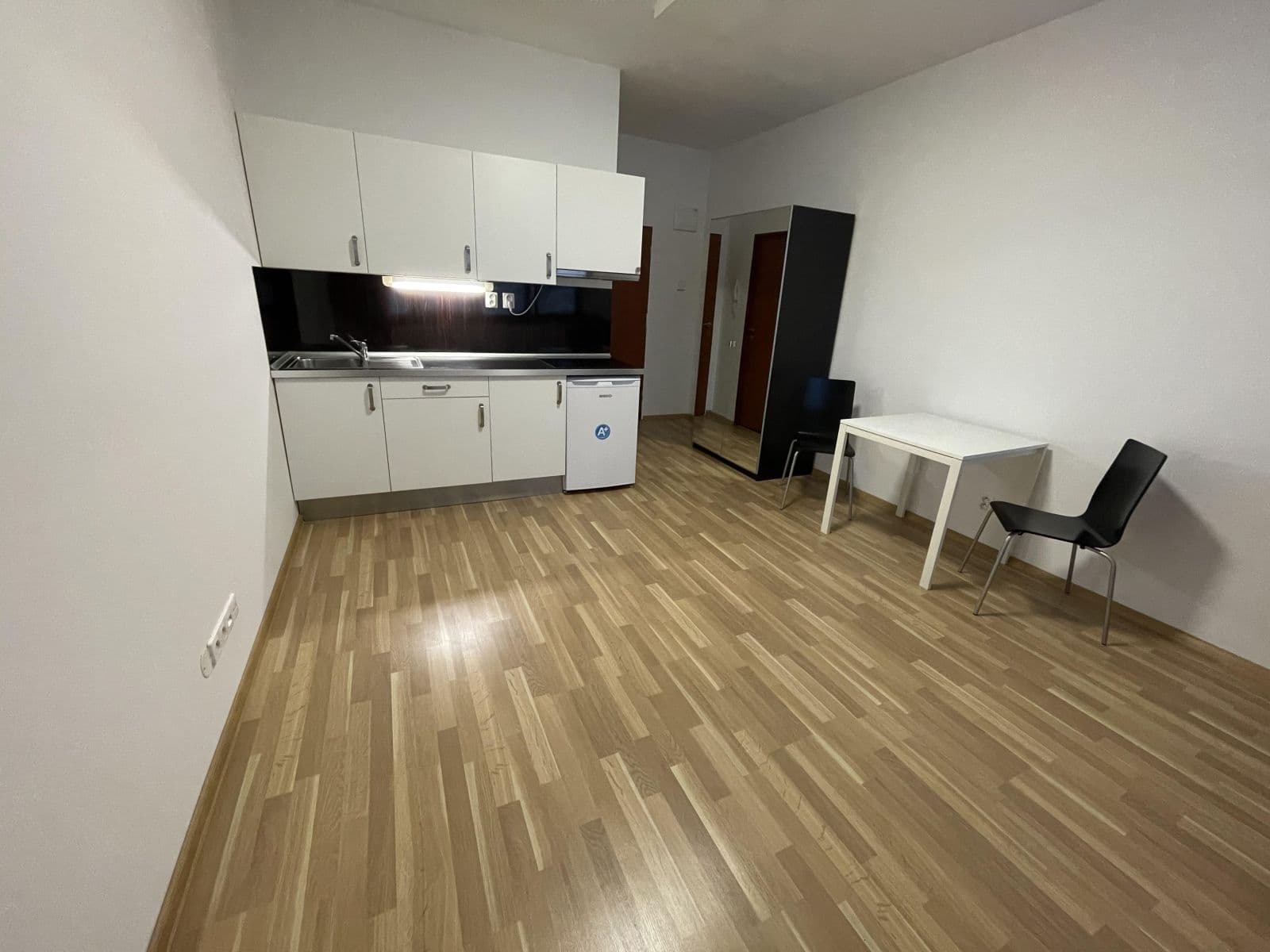 Pronájem bytu 1+kk 25 m², Provazníkova, Brno, Jihomoravský kraj Pronájem bytu 1+kk 25 m², Provazníkova, Brno, Jihomoravský kraj