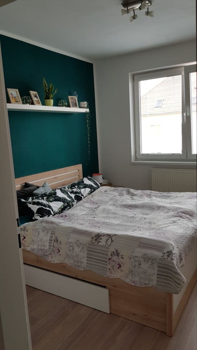 Pronájem bytu 2+1 60 m², Pionýrská, Hustopeče, Jihomoravský kraj Pronájem bytu 2+1 60 m², Pionýrská, Hustopeče, Jihomoravský kraj