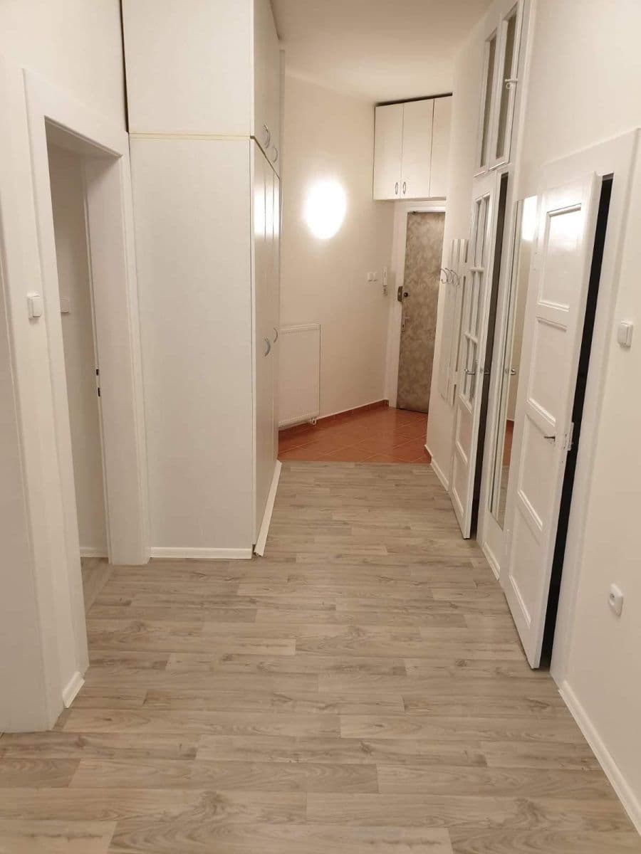 Pronájem bytu 2+kk 63 m², Na Folimance, Praha, Praha Pronájem bytu 2+kk 63 m², Na Folimance, Praha, Praha