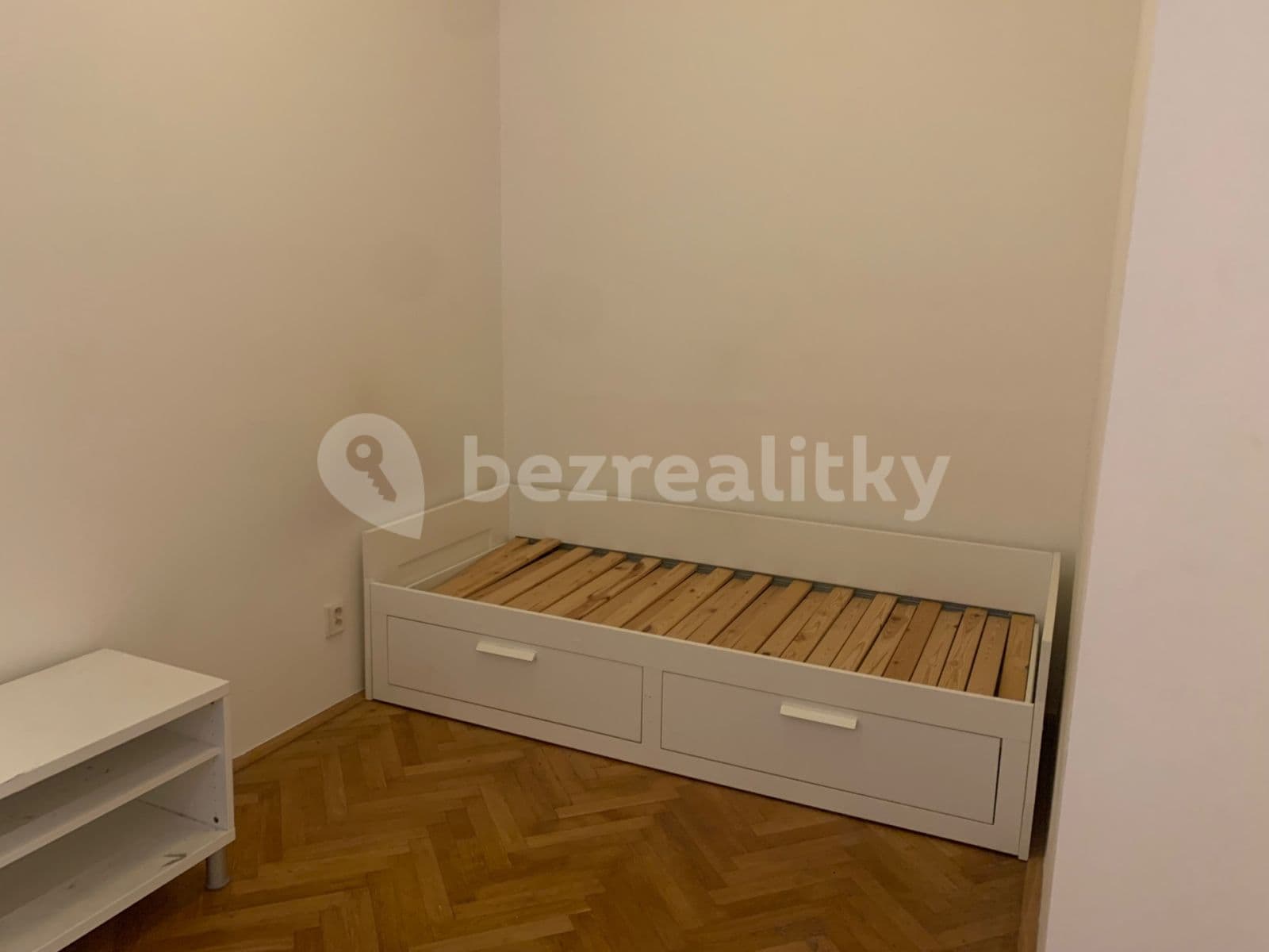 Pronájem bytu Garsoniéra 26 m², Starostrašnická, Praha, Praha Pronájem bytu Garsoniéra 26 m², Starostrašnická, Praha, Praha