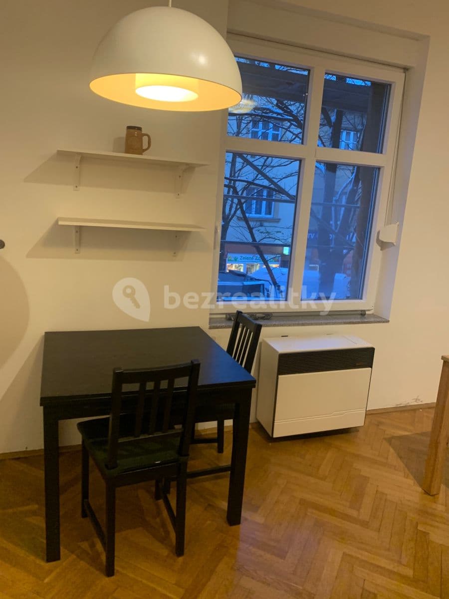 Pronájem bytu Garsoniéra 26 m², Starostrašnická, Praha, Praha Pronájem bytu Garsoniéra 26 m², Starostrašnická, Praha, Praha