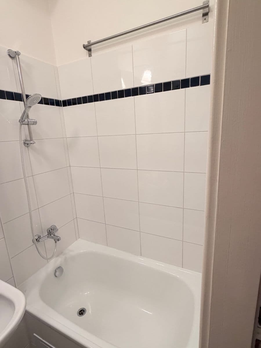 Pronájem bytu Garsoniéra 26 m², Starostrašnická, Praha, Praha Pronájem bytu Garsoniéra 26 m², Starostrašnická, Praha, Praha