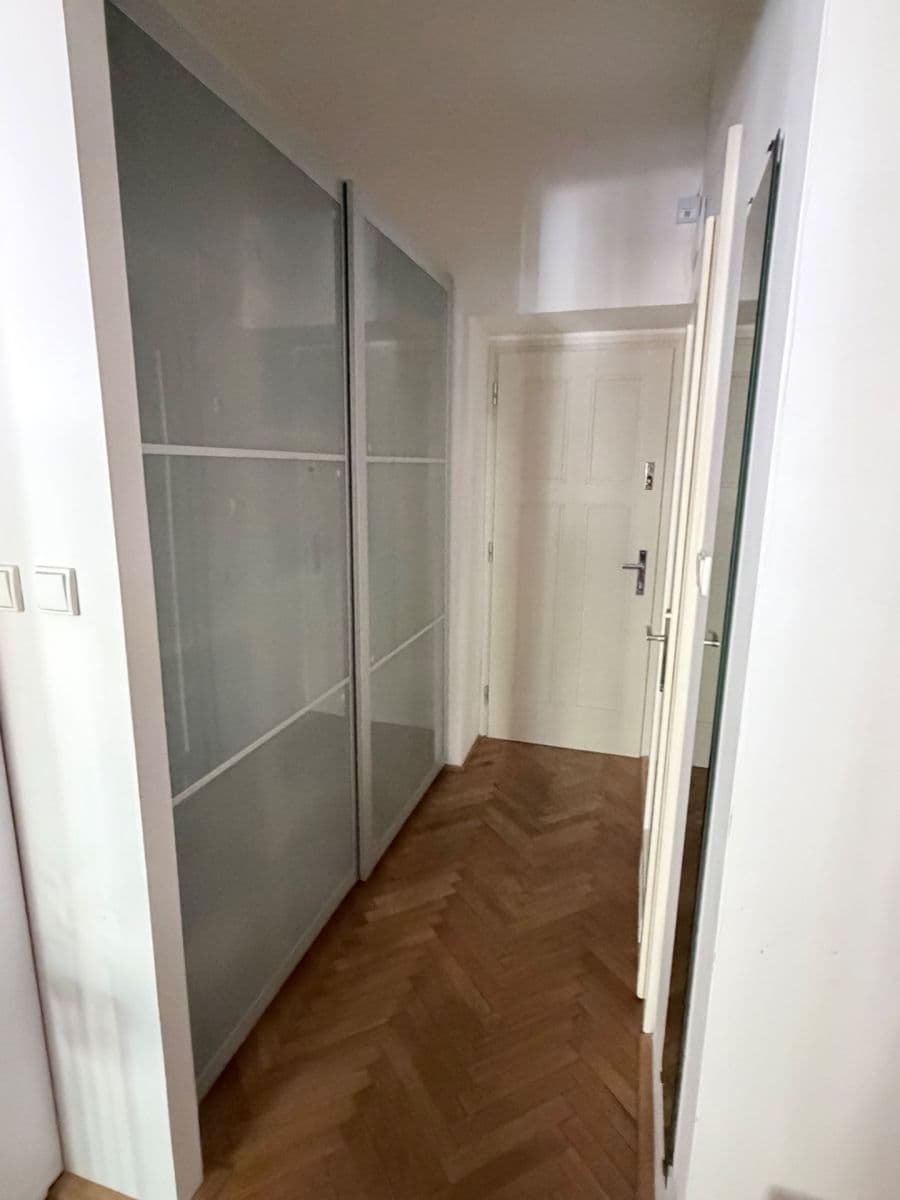 Pronájem bytu Garsoniéra 26 m², Starostrašnická, Praha, Praha Pronájem bytu Garsoniéra 26 m², Starostrašnická, Praha, Praha